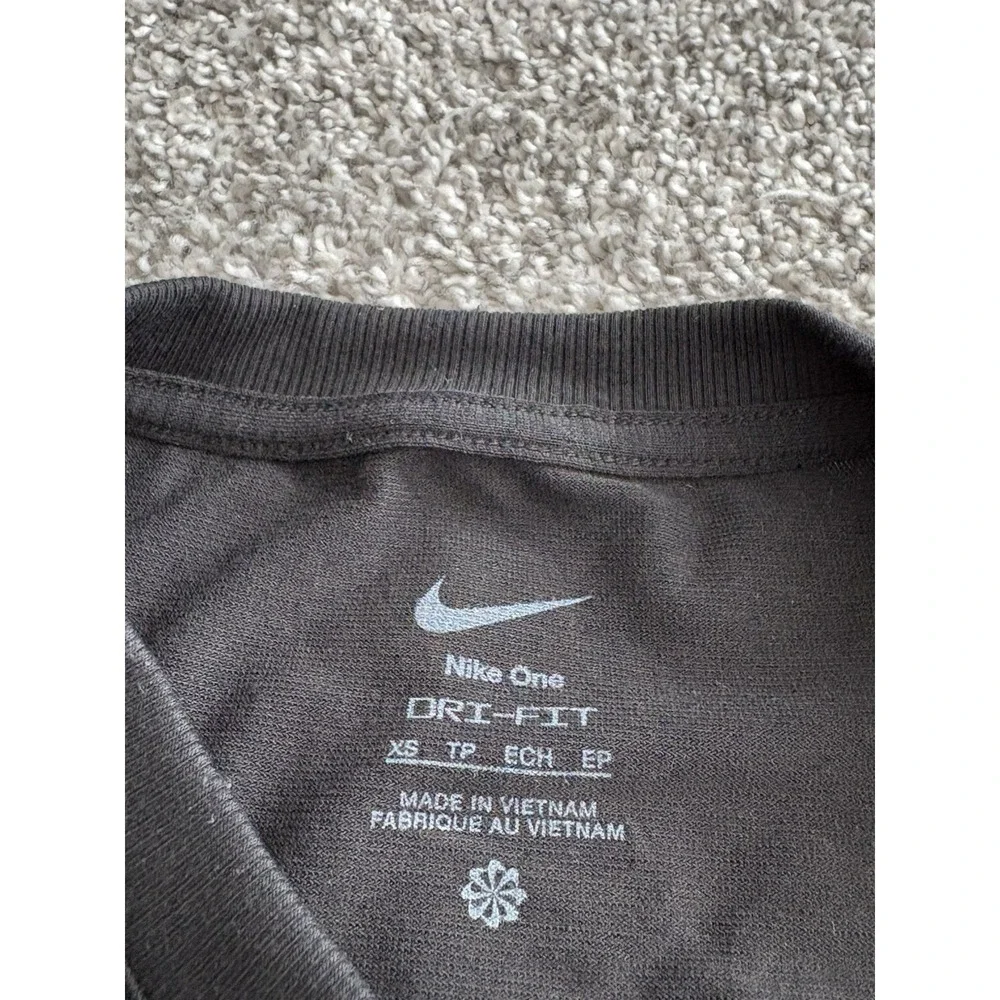 Men's Nike One Dark Gray Long‎ Sleeve Cotton Stretch Shirt Size XS Soft